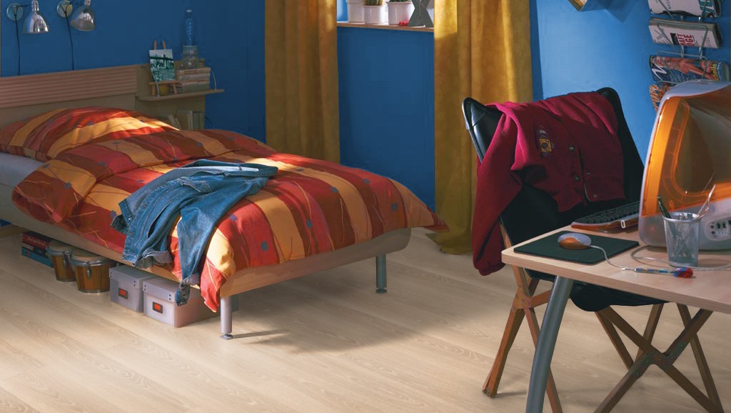 Ламинат Haro Tritty 100 дуб кремовый выбеленный 526674 фото в интерьере Ламинат Haro Tritty 100 дуб кремовый выбеленный 526674 фото в интерьере